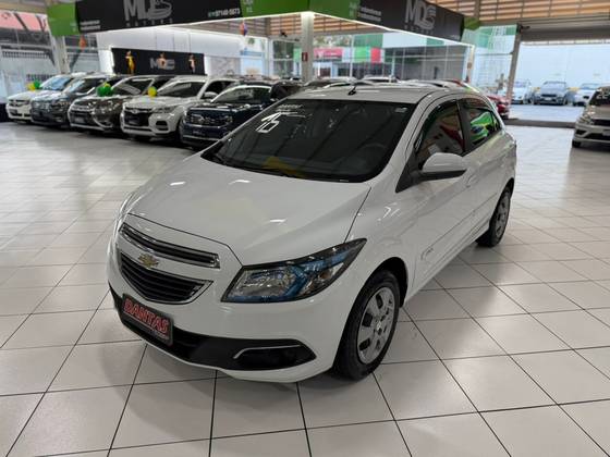 CHEVROLET ONIX 1.0 MPFI LT 8V FLEX 4P MANUAL CHEVROLET ONIX 1.0 MPFI LT 8V FLEX 4P MANUAL